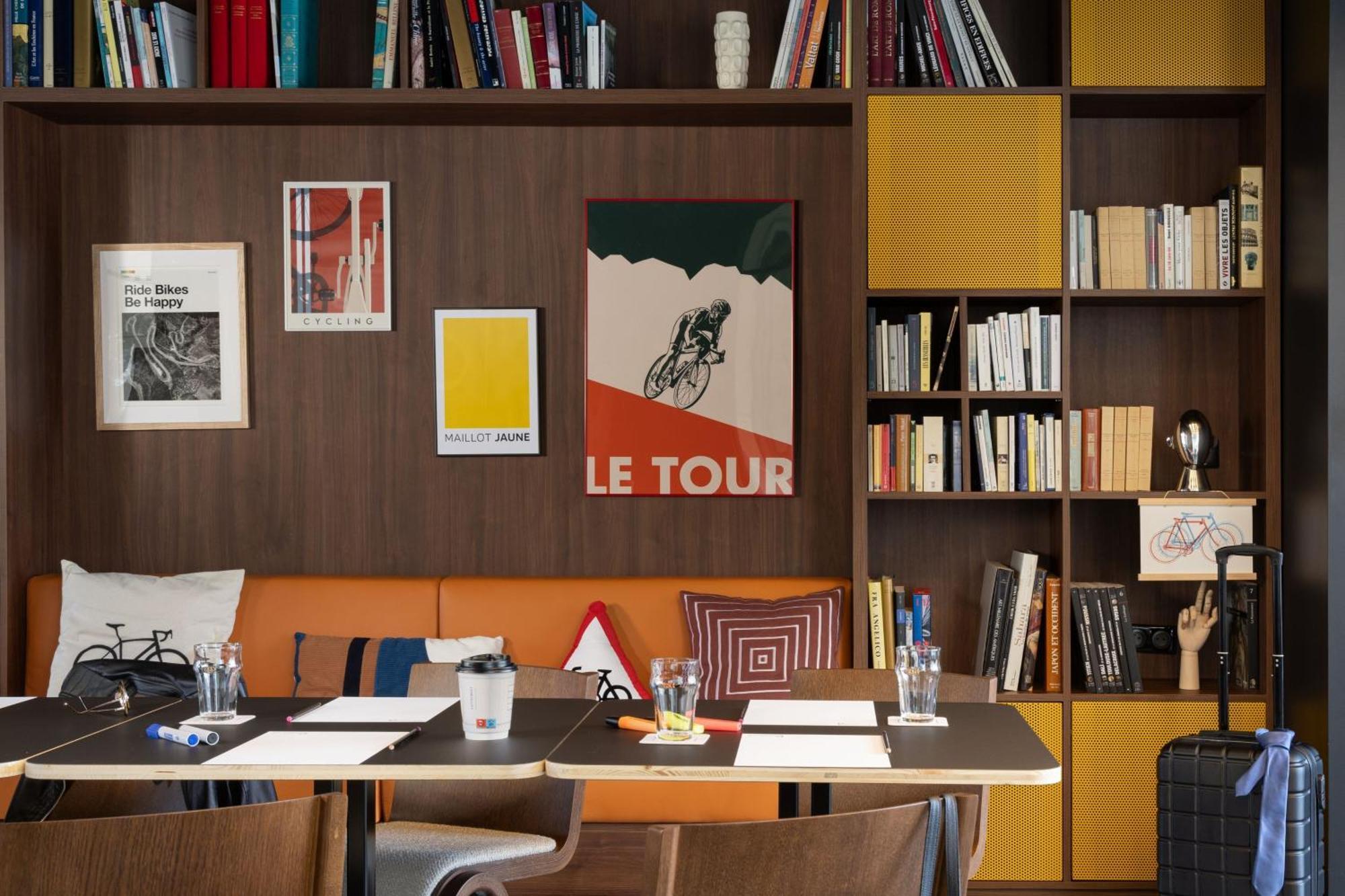 Moxy Paris Кламар Екстер'єр фото
