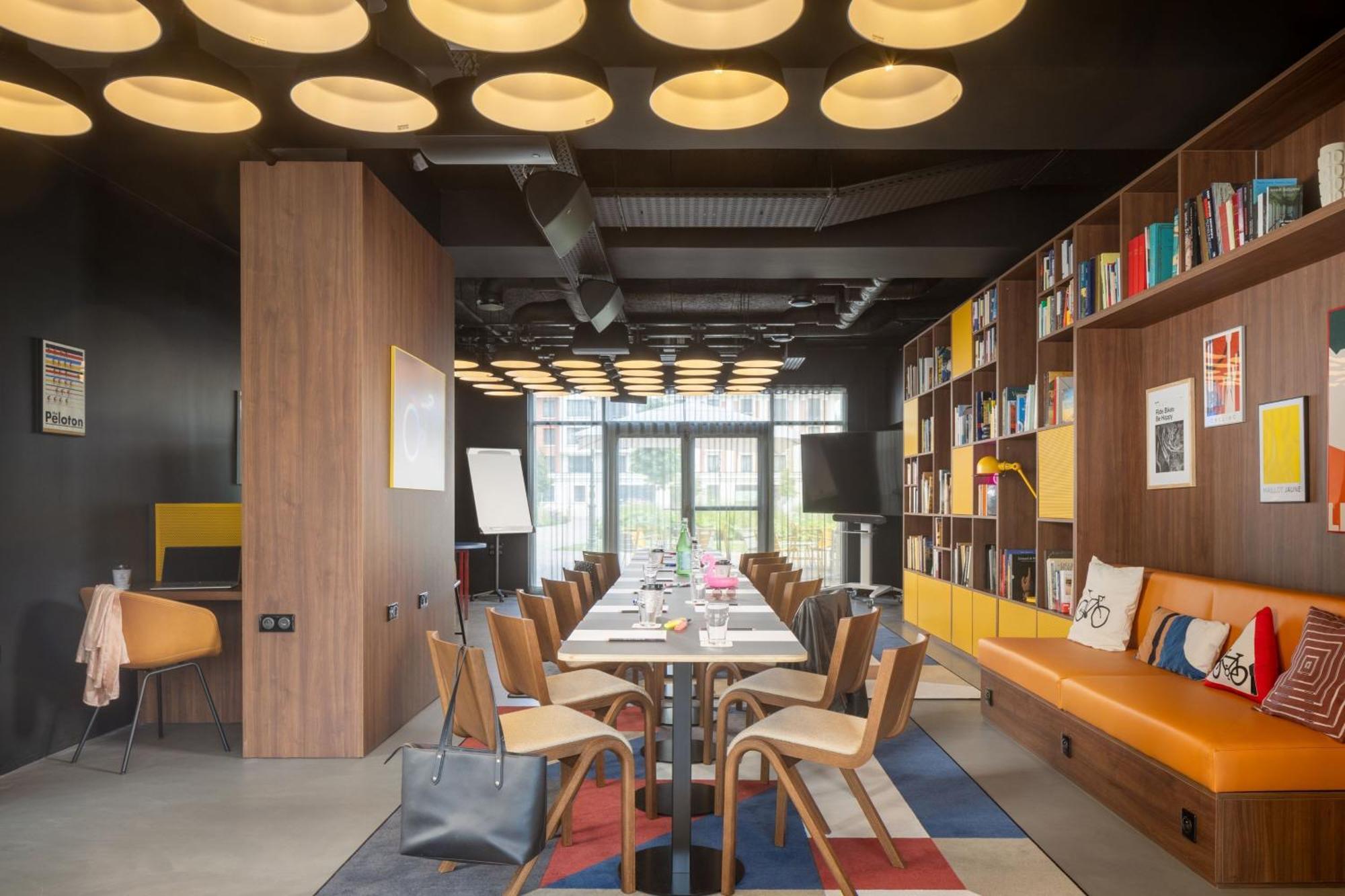 Moxy Paris Кламар Екстер'єр фото
