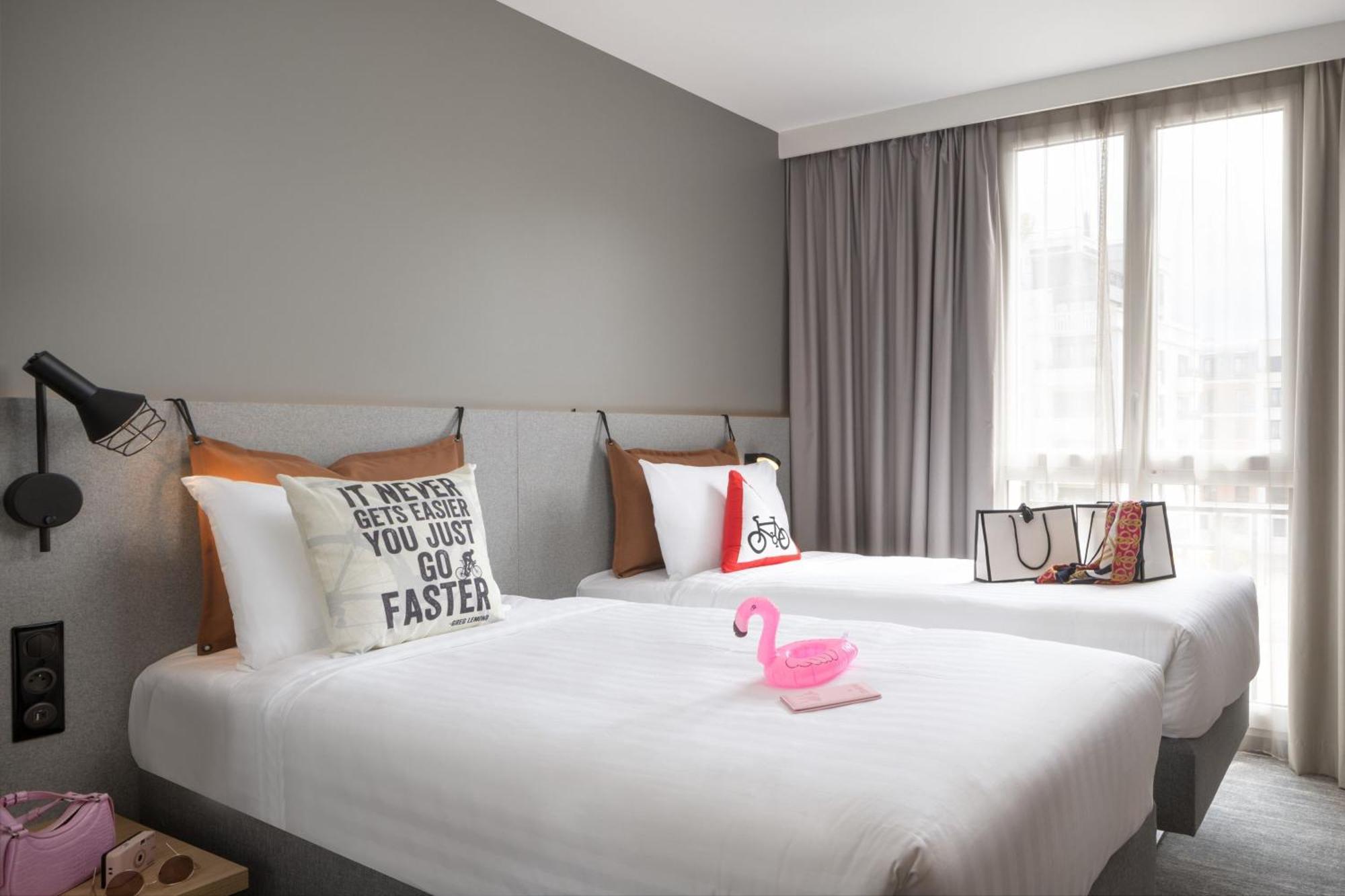 Moxy Paris Кламар Екстер'єр фото