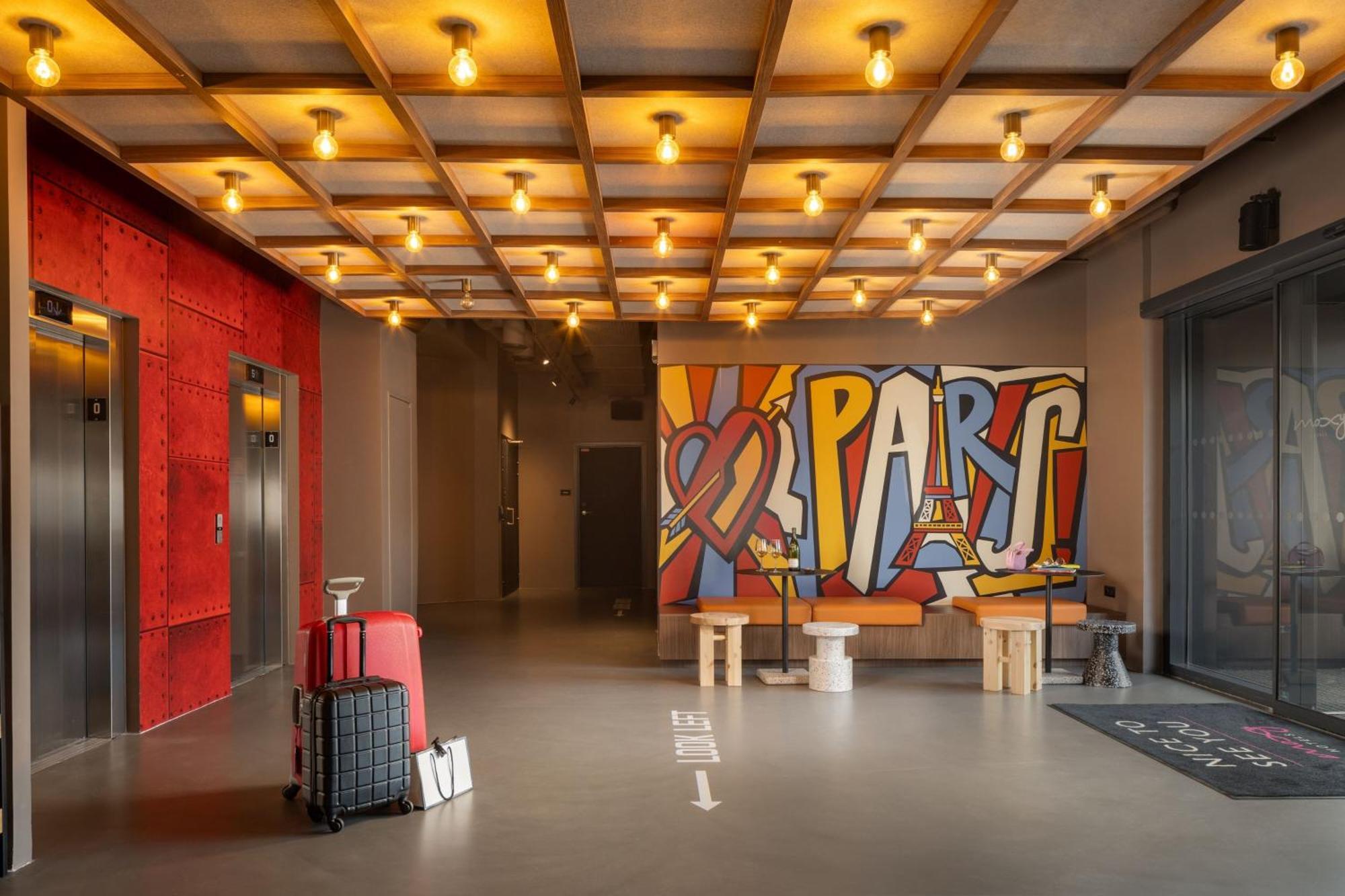 Moxy Paris Кламар Екстер'єр фото