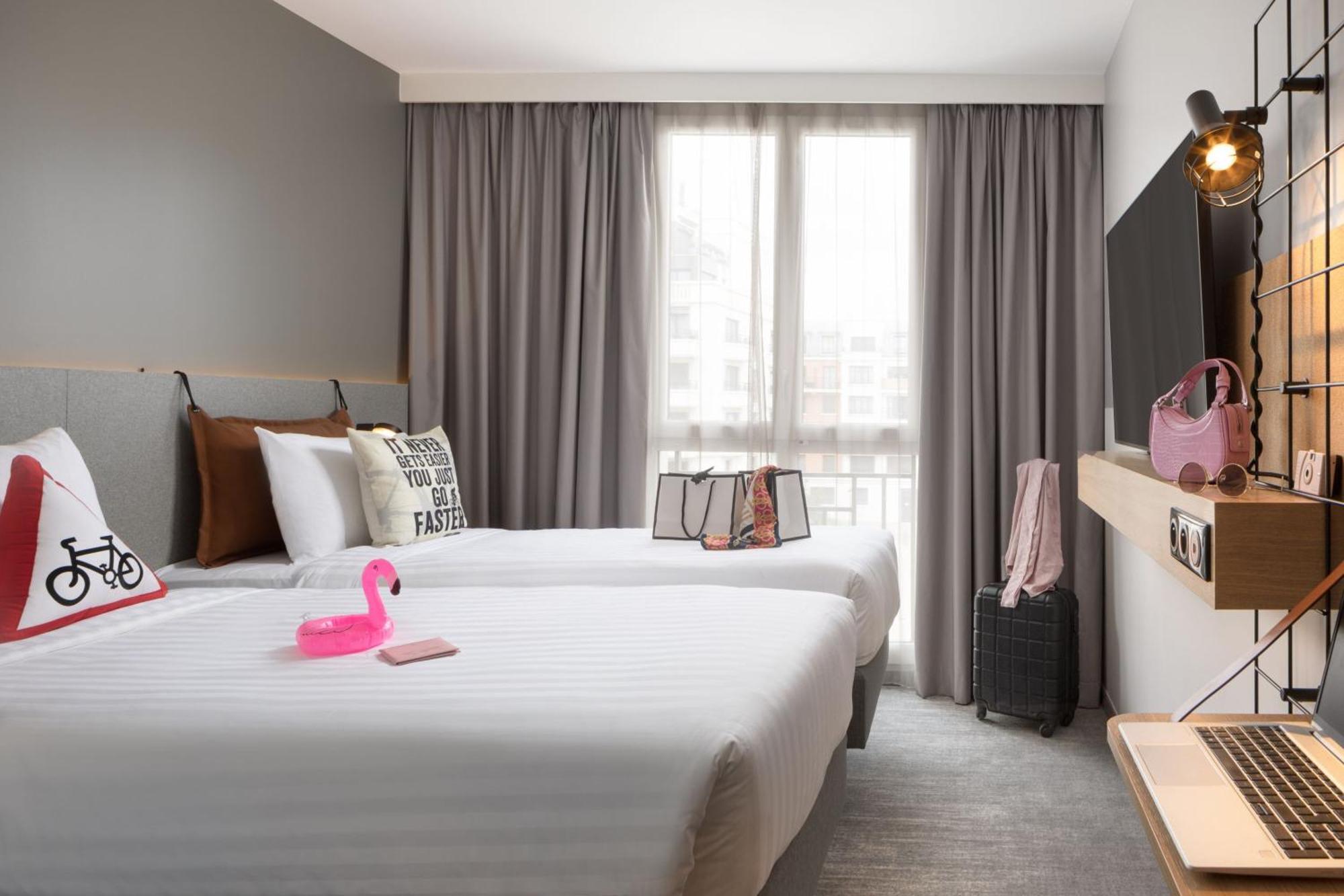 Moxy Paris Кламар Екстер'єр фото