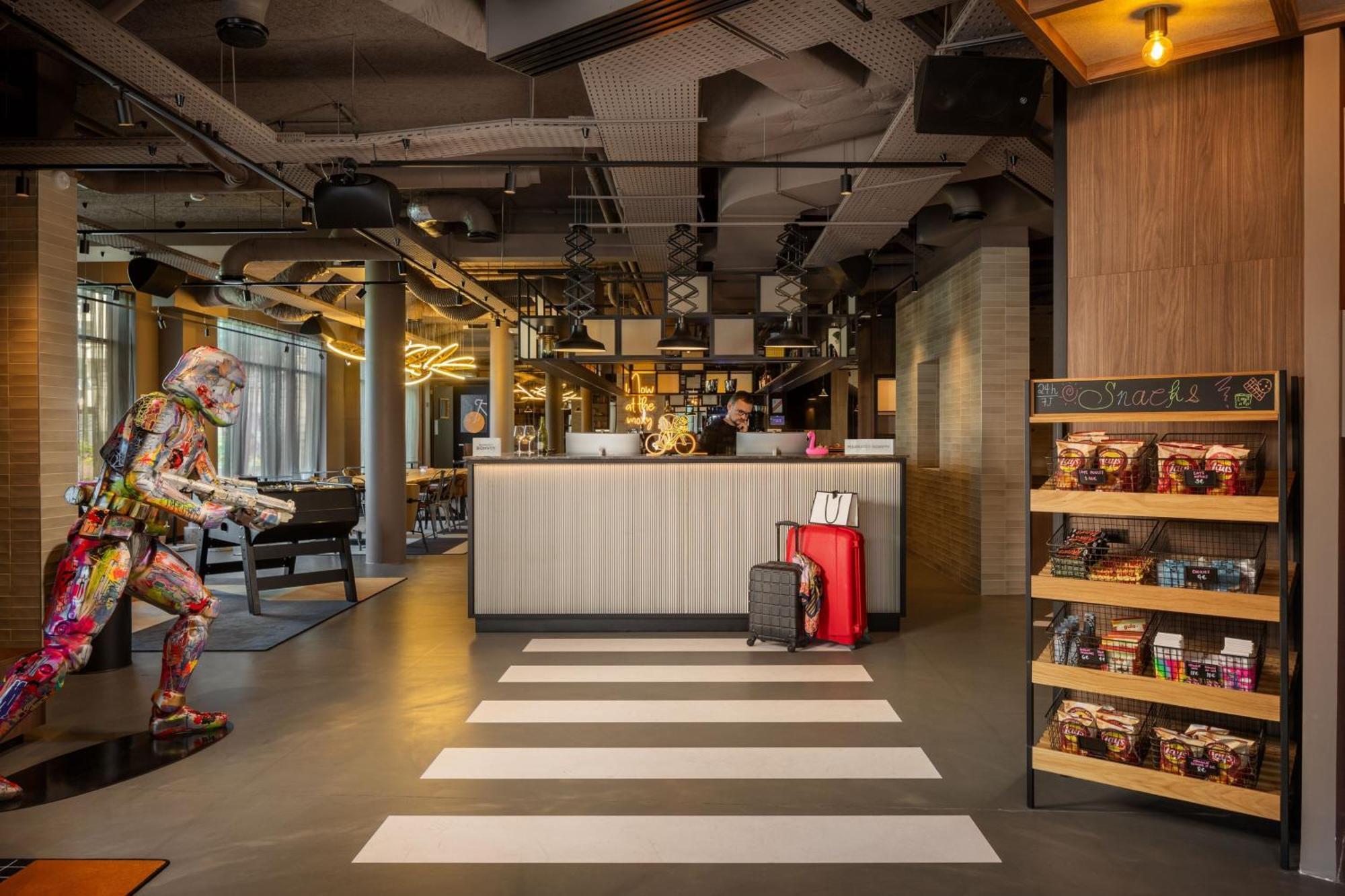 Moxy Paris Кламар Екстер'єр фото