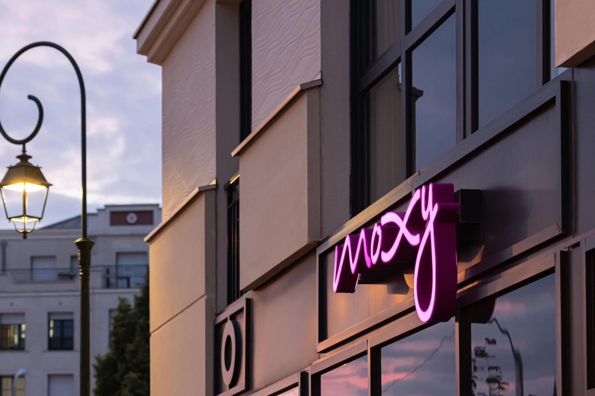 Moxy Paris Кламар Екстер'єр фото