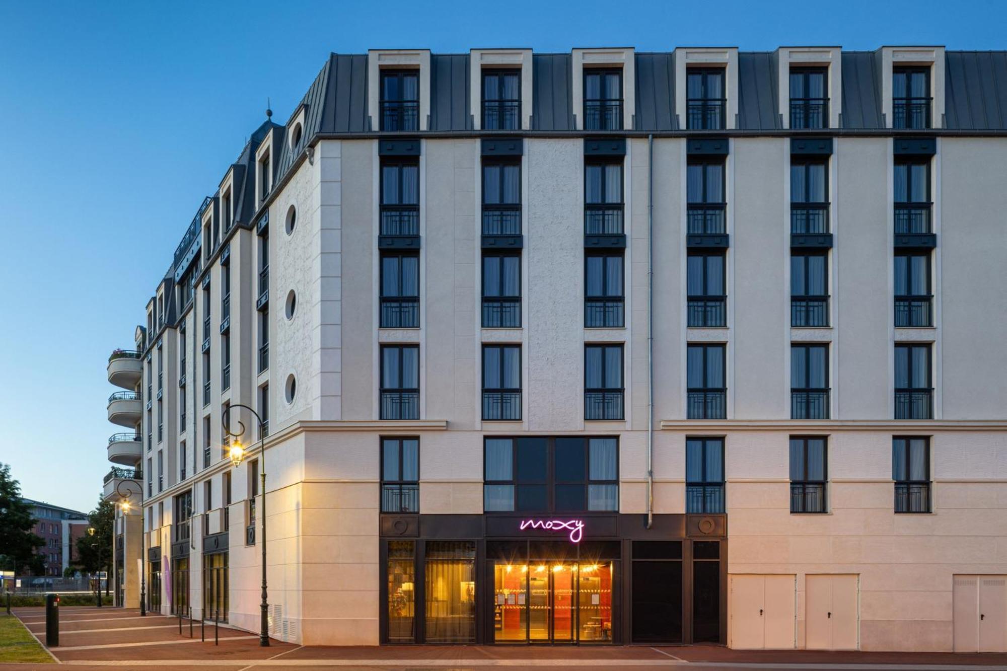 Moxy Paris Кламар Екстер'єр фото