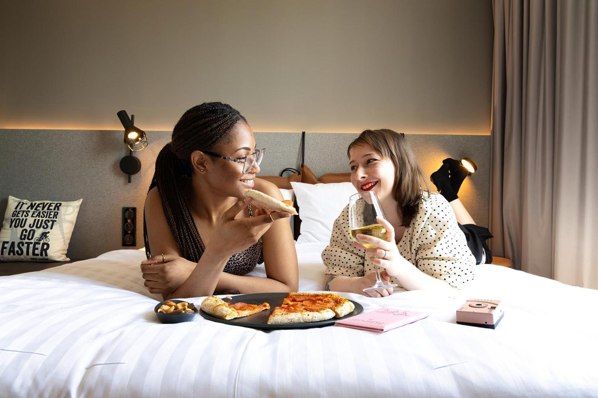 Moxy Paris Кламар Екстер'єр фото