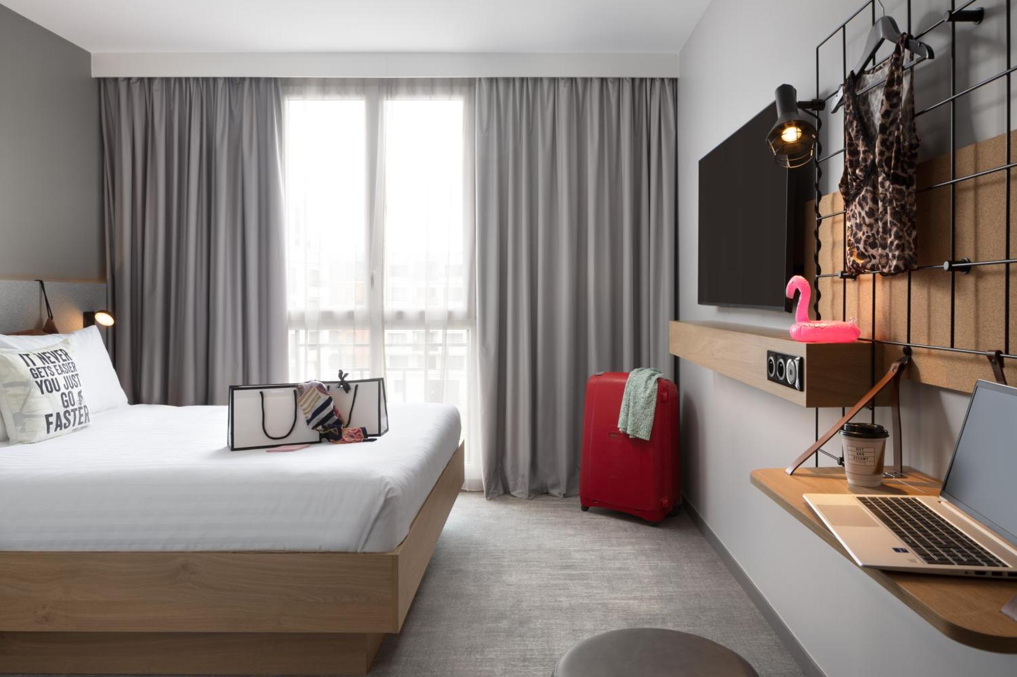 Moxy Paris Кламар Екстер'єр фото