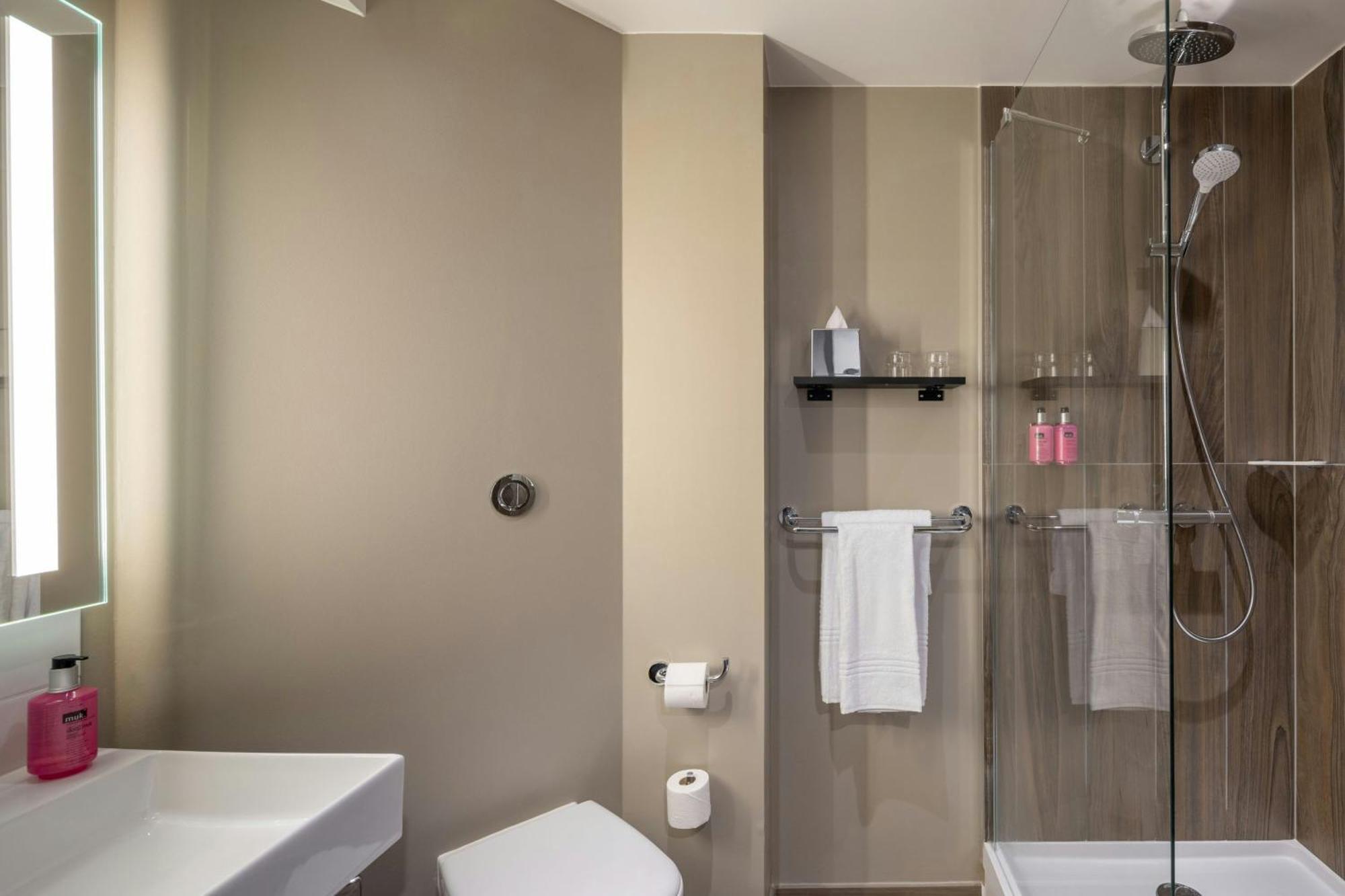 Moxy Paris Кламар Екстер'єр фото